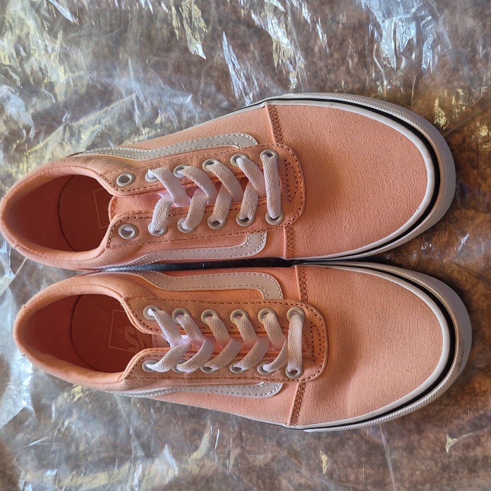 Vans Womens Peach Sneakers